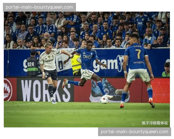 马赛对阵里尔半场战报：双方合计仅3次射正，中场绞杀成主旋律